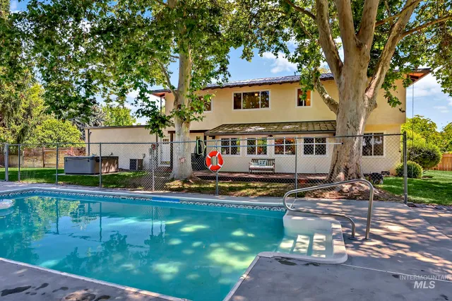 $1,060,000 | 1067 North Arlington Drive, Eagle, ID 83616