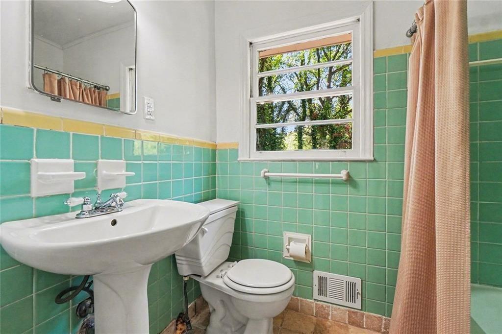 1689 San Gabriel Avenue Decatur, GA 30032 - Photo 15 of 22