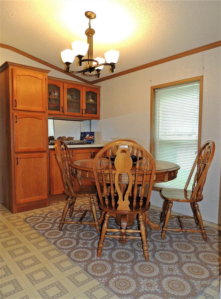 410 Greenview Road Belvidere, IL 61008 - Photo 9 of 21 Gallery Image 9