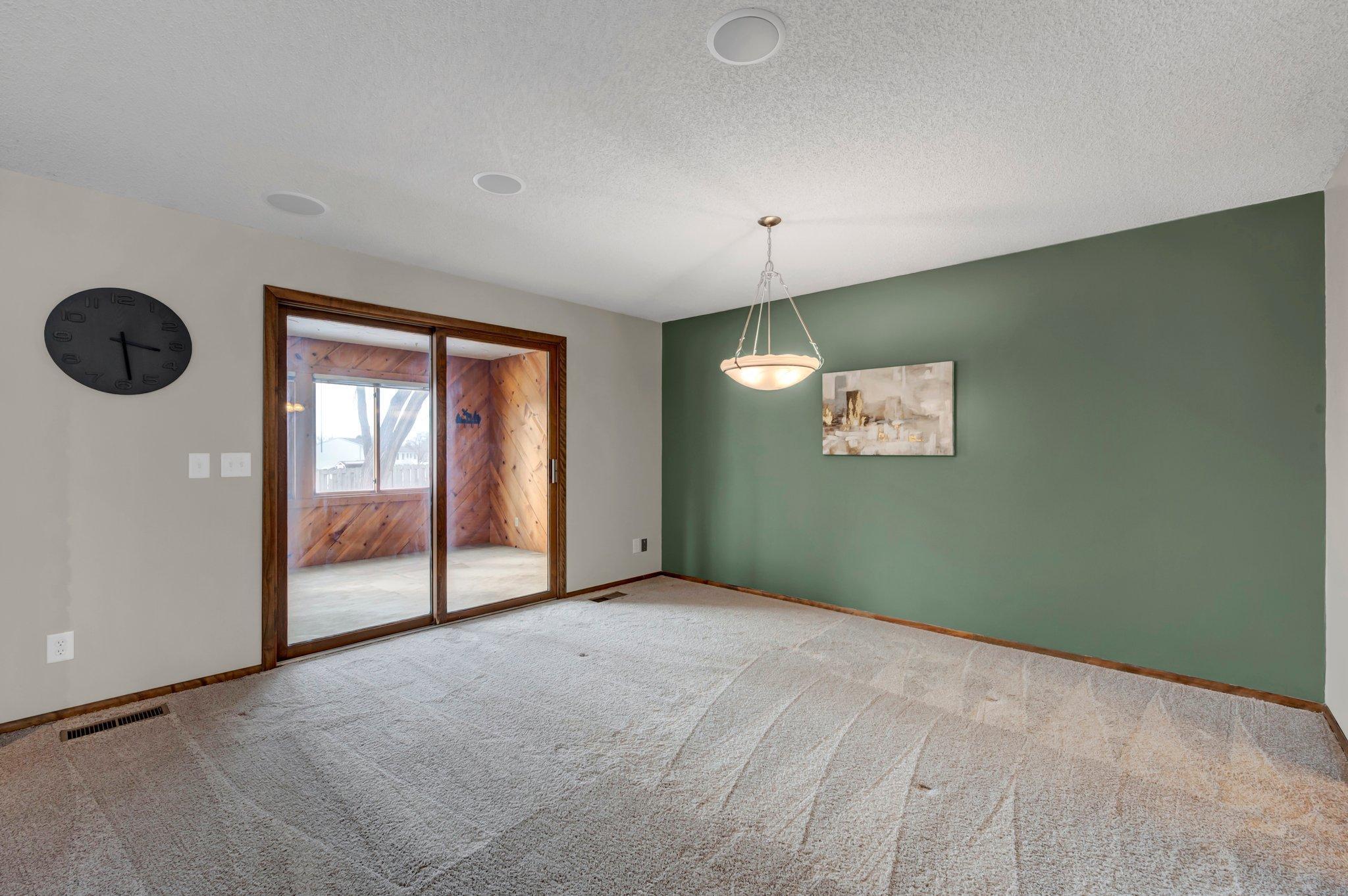 10532 Quebec Road Bloomington, MN 55438 - Photo 11 of 38 Gallery Image 11