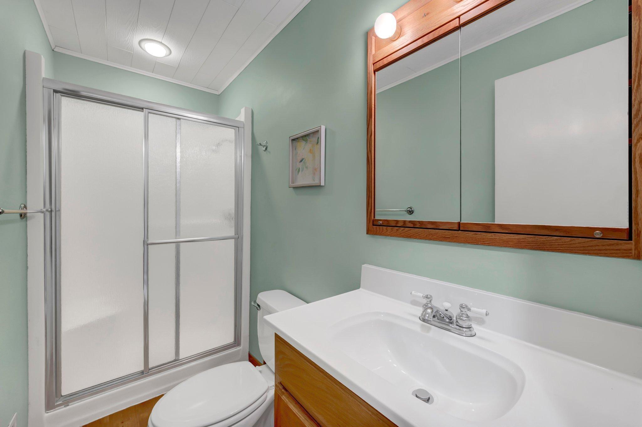 10532 Quebec Road Bloomington, MN 55438 - Photo 21 of 38 Gallery Image 21