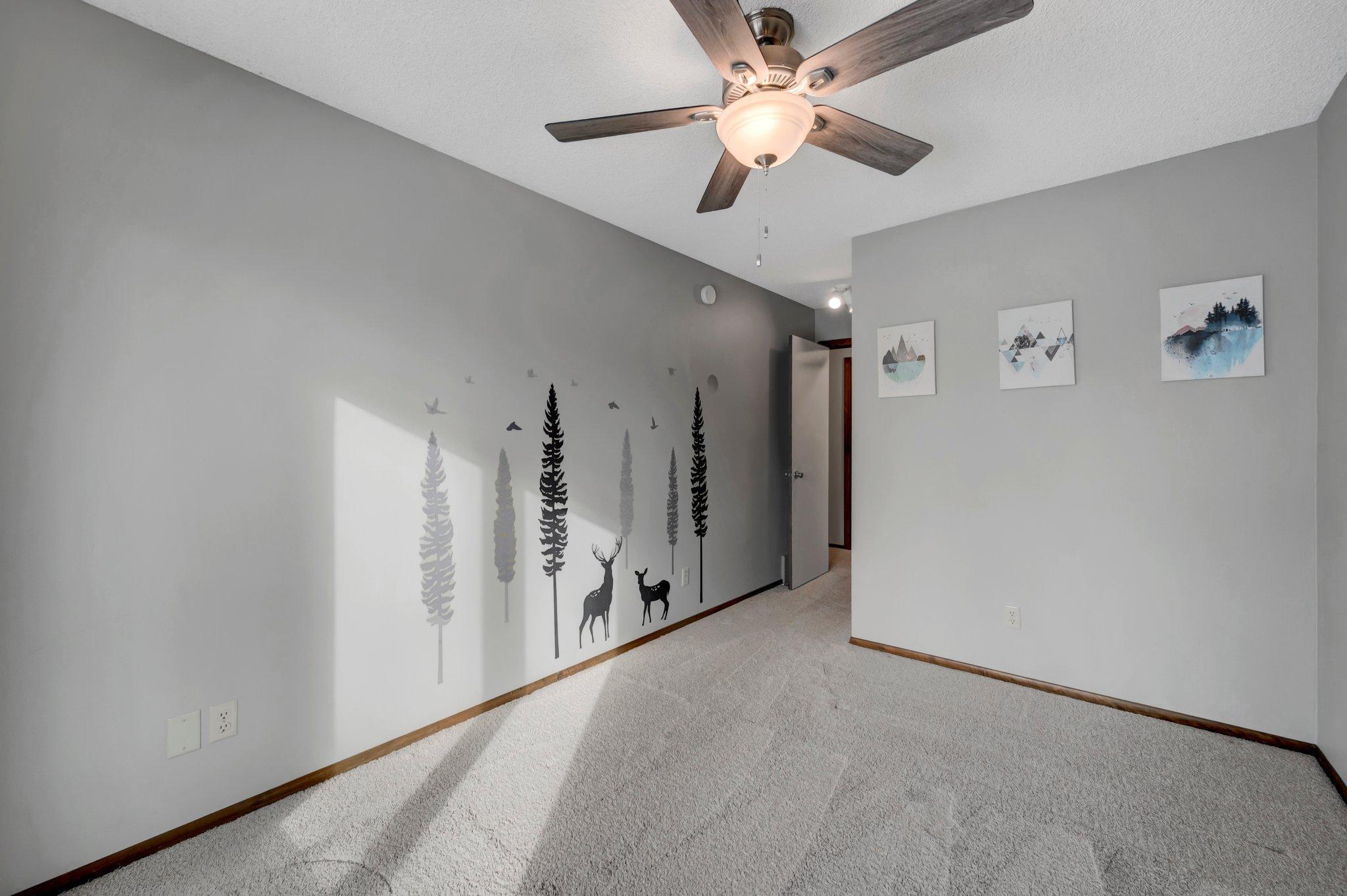 10532 Quebec Road Bloomington, MN 55438 - Photo 24 of 38 Gallery Image 24