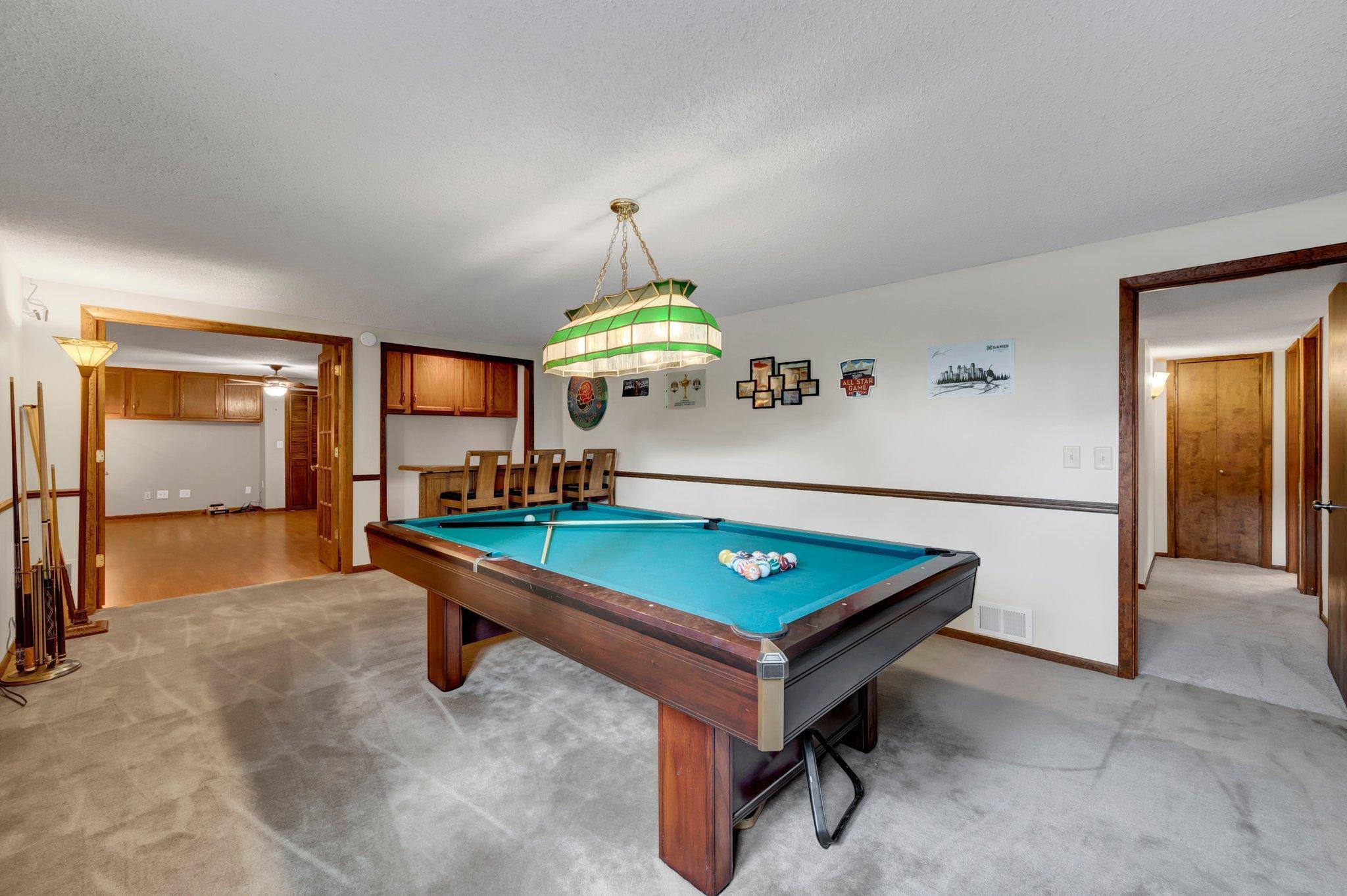 10532 Quebec Road Bloomington, MN 55438 - Photo 33 of 38 Gallery Image 33