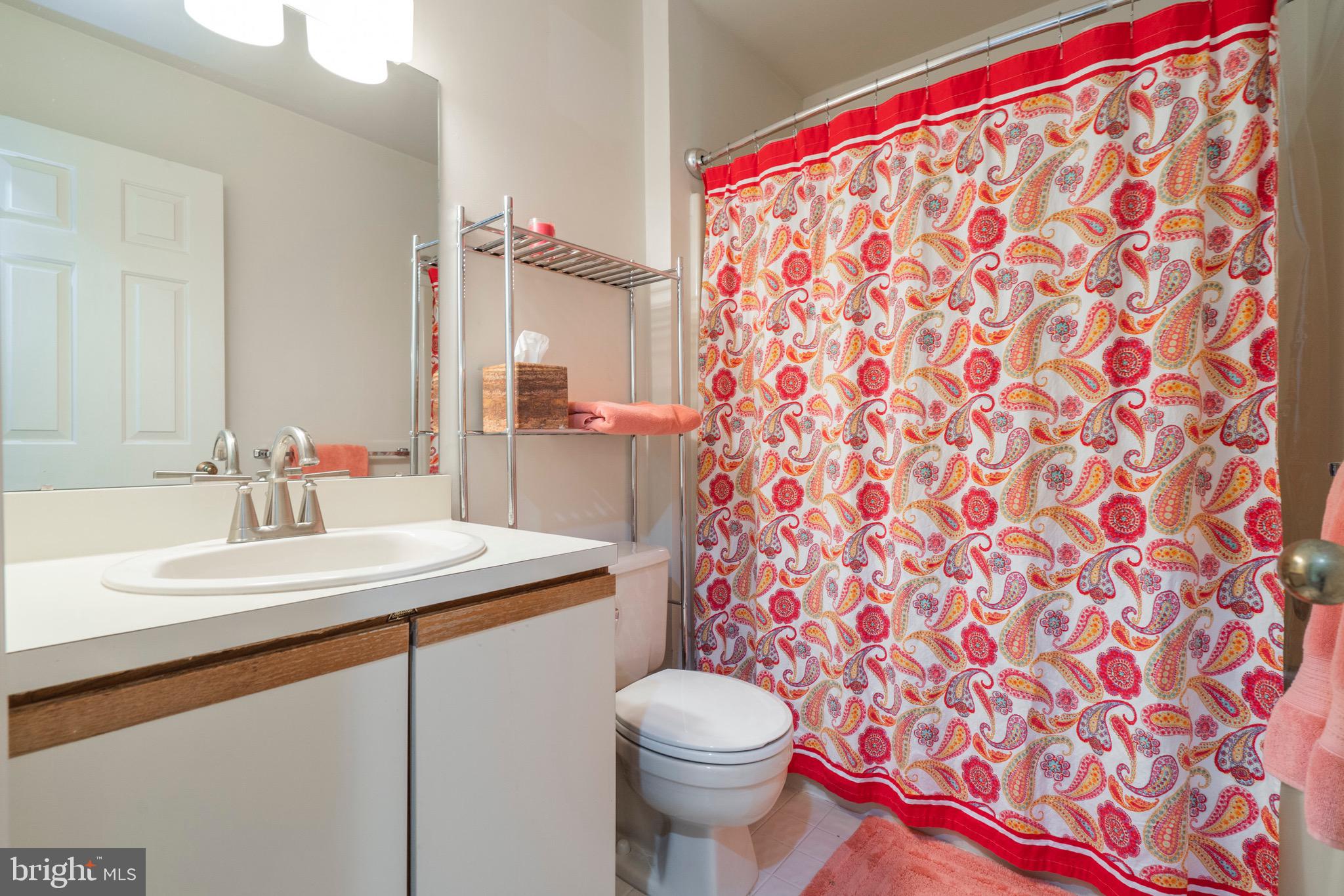 89 Andover Court Chesterbrook, PA 19087 - Photo 21 of 30 Hall Bath