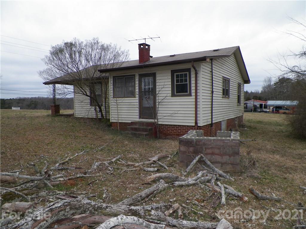 8228 Whitley Road Norwood, NC 28128 - Photo 4 of 28 Gallery Image 4