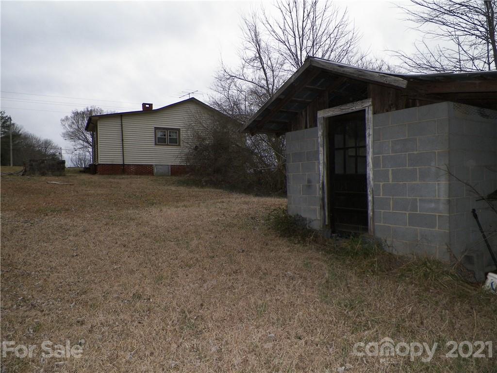 8228 Whitley Road Norwood, NC 28128 - Photo 5 of 28 Gallery Image 5
