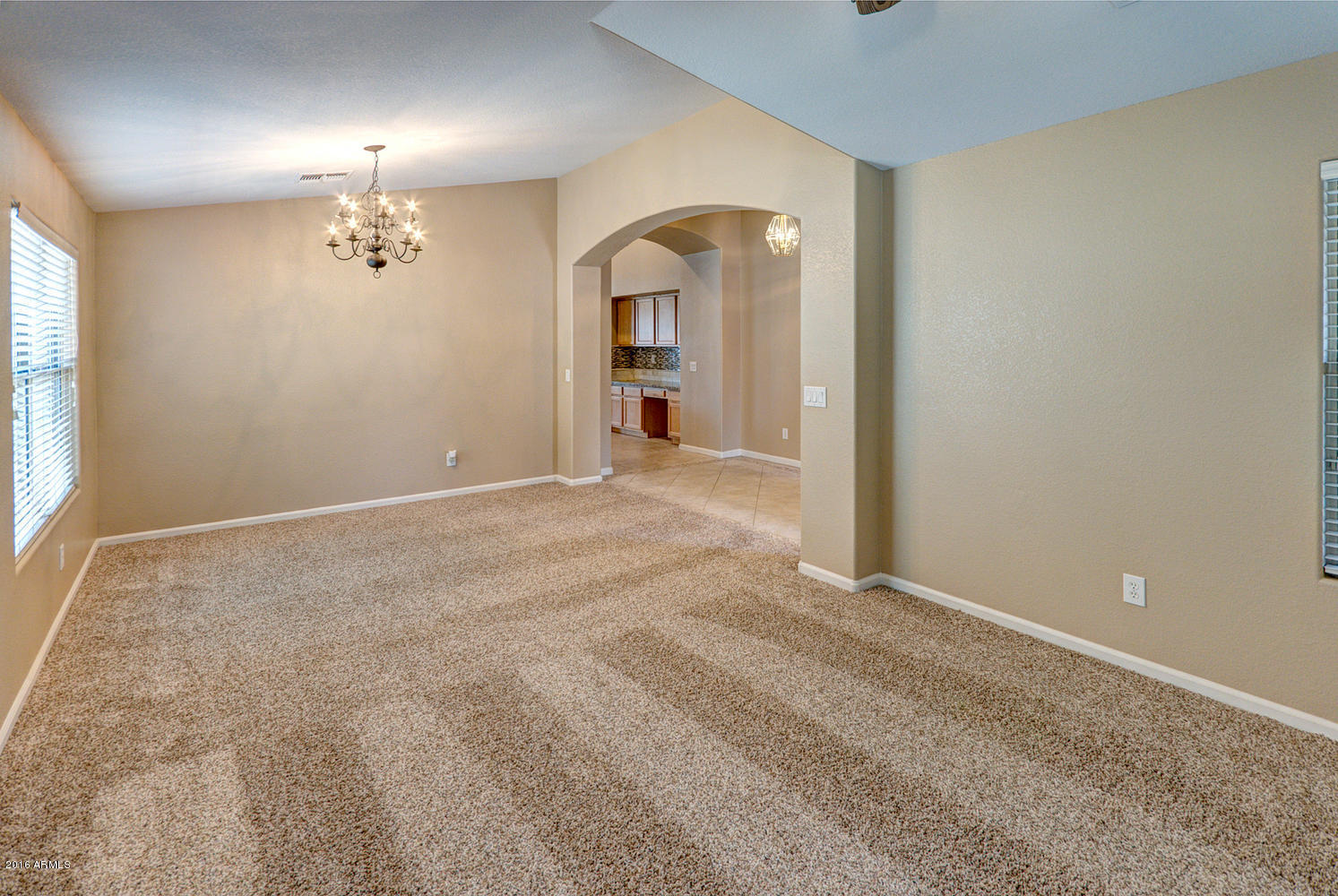 3113 West Adobe Dam Road Phoenix, AZ 85027 - Photo 4 of 21 3113 W Adobe Dam Rd Phoenix AZ-large-005