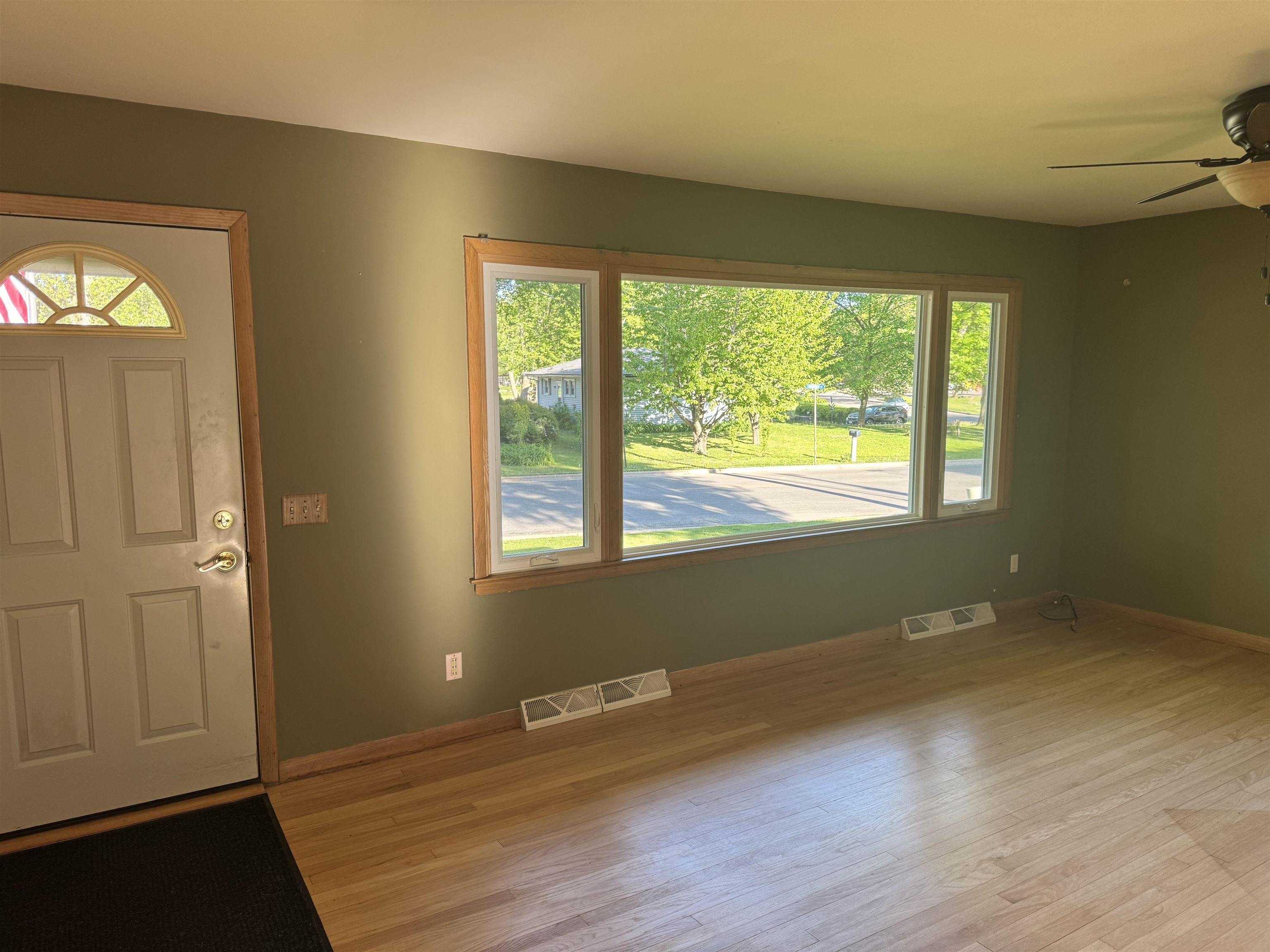 5403 Winnequah Road Monona, WI 53716 - Photo 15 of 48