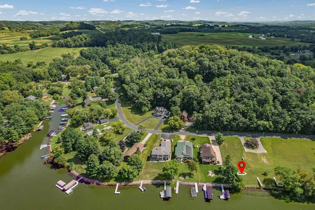 $529,900 | S1281 Cardinal Court, La Valle, WI 53941