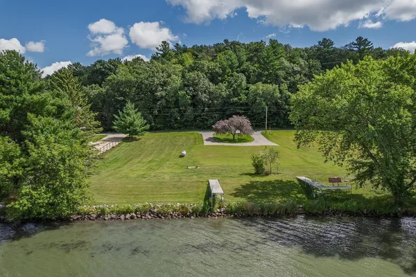 $529,900 | S1281 Cardinal Court, La Valle, WI 53941