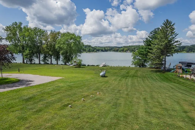$529,900 | S1281 Cardinal Court, La Valle, WI 53941