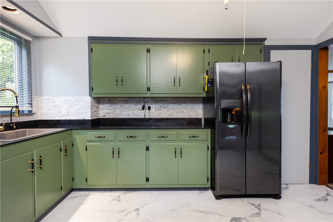 514 Maple Street Big Flats, NY 14814 - Photo 8 of 39