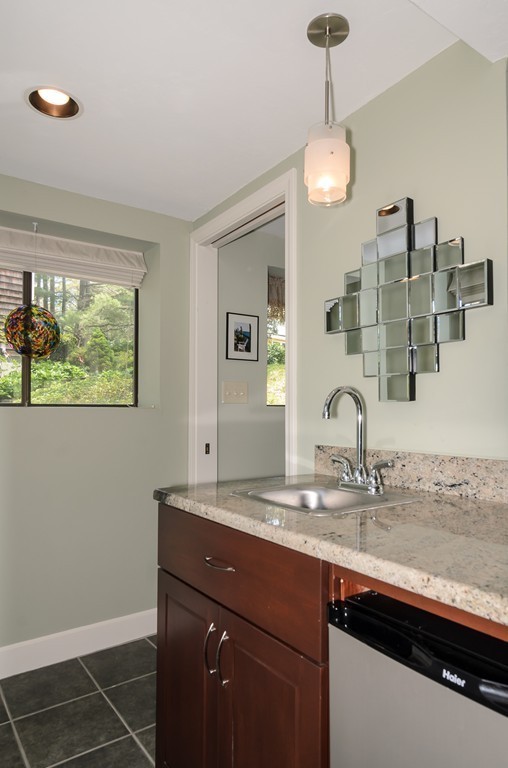 11 Jennings Pond Road Natick, MA 01760 - Photo 17 of 28 Gallery Image 17