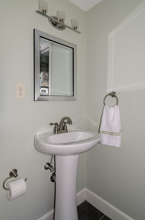 11 Jennings Pond Road Natick, MA 01760 - Photo 19 of 28 Gallery Image 19