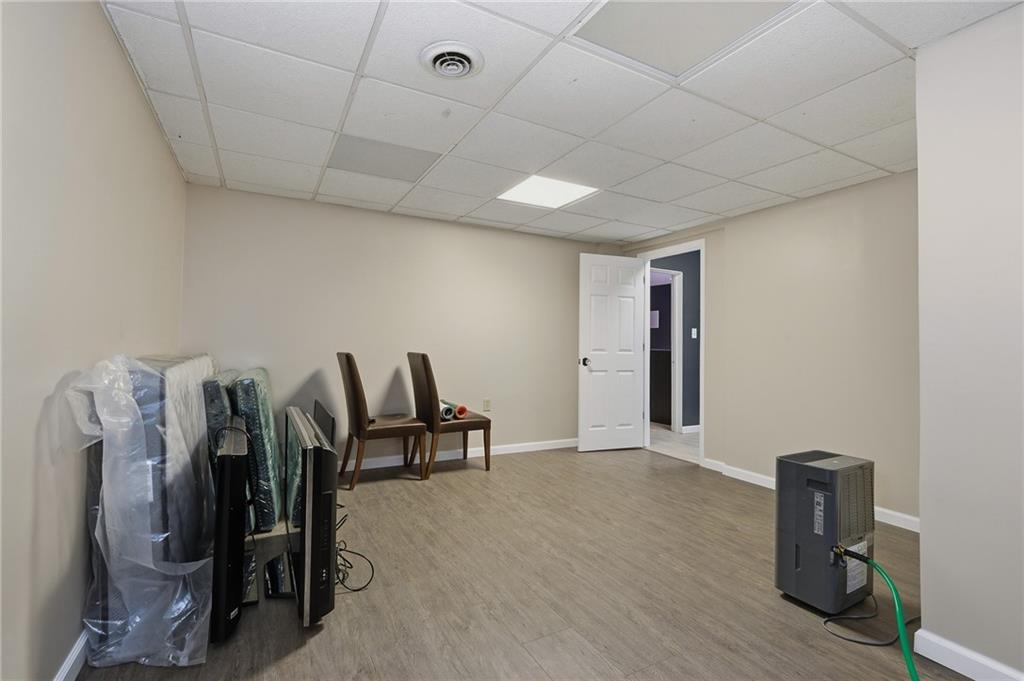 690 Pearce Mill Road Wexford, PA 15090 - Photo 25 of 38 a view of a room with gym equipment