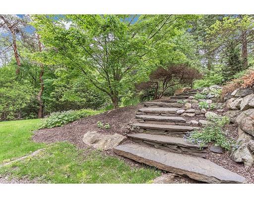 15 Howells Road Belmont, MA 02478 - Photo 19 of 25 Gallery Image 19