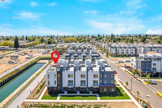 $1,910,712 | 2388 Stanford Street, Alameda, CA 94501