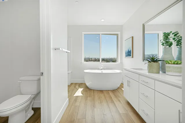 $1,910,712 | 2388 Stanford Street, Alameda, CA 94501