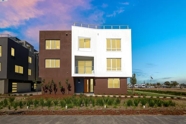 $1,910,712 | 2388 Stanford Street, Alameda, CA 94501