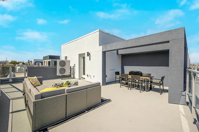 $1,910,712 | 2388 Stanford Street, Alameda, CA 94501