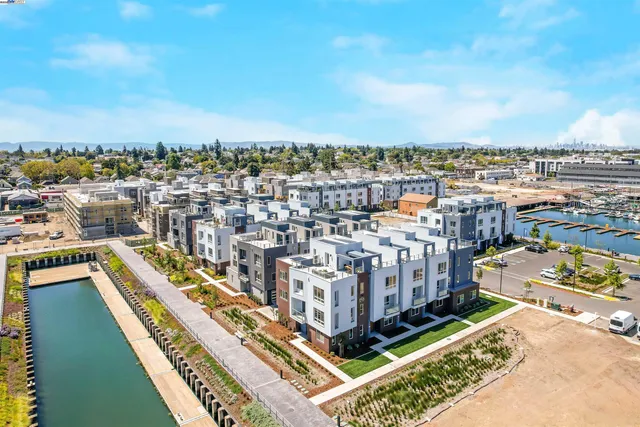 $1,910,712 | 2388 Stanford Street, Alameda, CA 94501