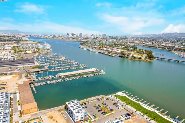 $1,910,712 | 2388 Stanford Street, Alameda, CA 94501