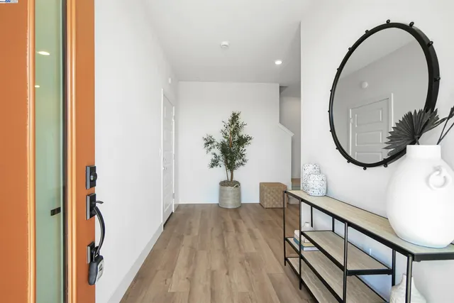 $1,910,712 | 2388 Stanford Street, Alameda, CA 94501