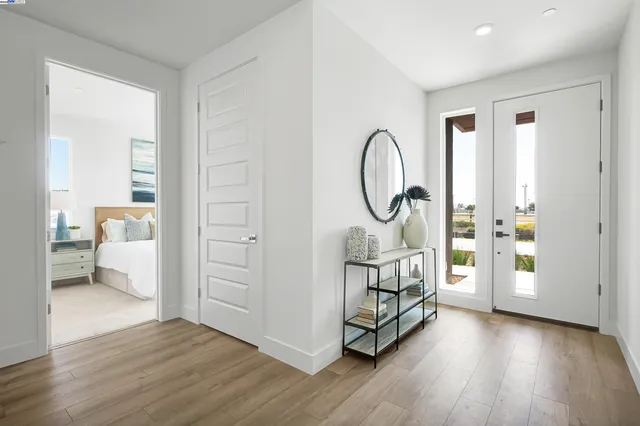 $1,910,712 | 2388 Stanford Street, Alameda, CA 94501