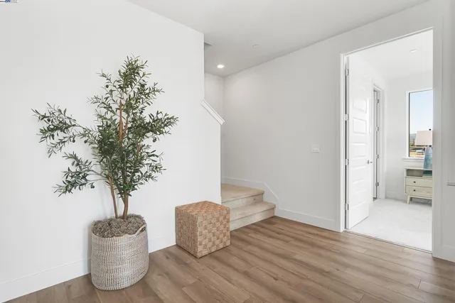 $1,910,712 | 2388 Stanford Street, Alameda, CA 94501