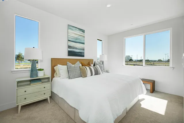 $1,910,712 | 2388 Stanford Street, Alameda, CA 94501