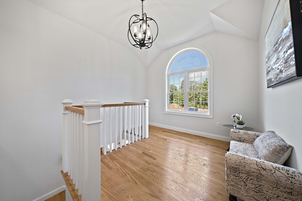 5 Clarendon Holbrook, MA 02343 - Photo 27 of 40