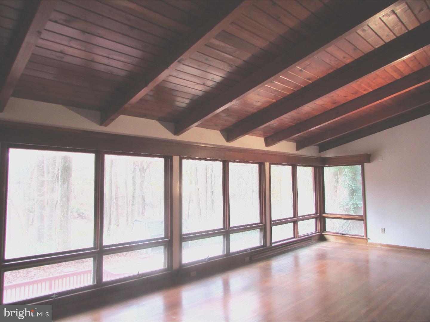 317 B Auburn Road Pilesgrove, NJ 08098 - Photo 11 of 23 Living Room