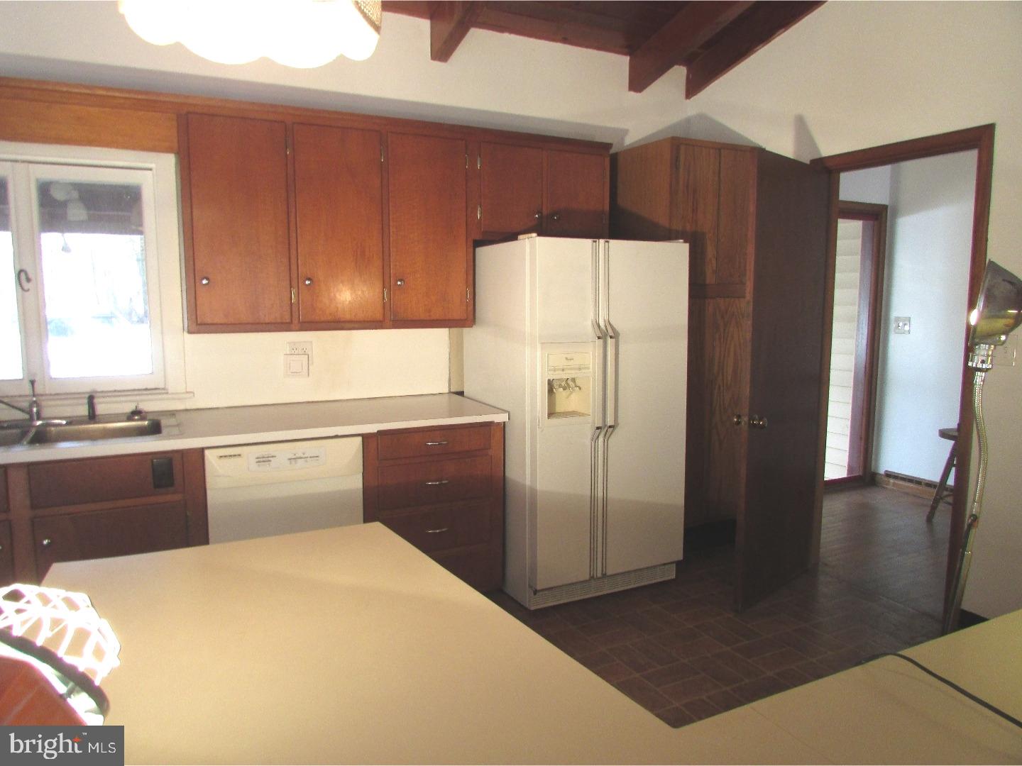317 B Auburn Road Pilesgrove, NJ 08098 - Photo 4 of 23 Kitchen