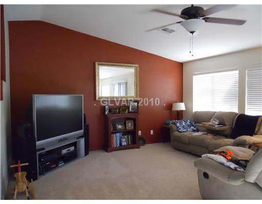 635 Dan Street Henderson, NV 89015 - Photo 3 of 6 Den.