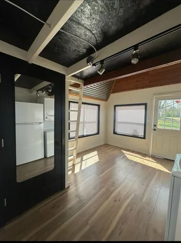 $1,150 | 4135 Farm To Market 902, Howe, TX 75459