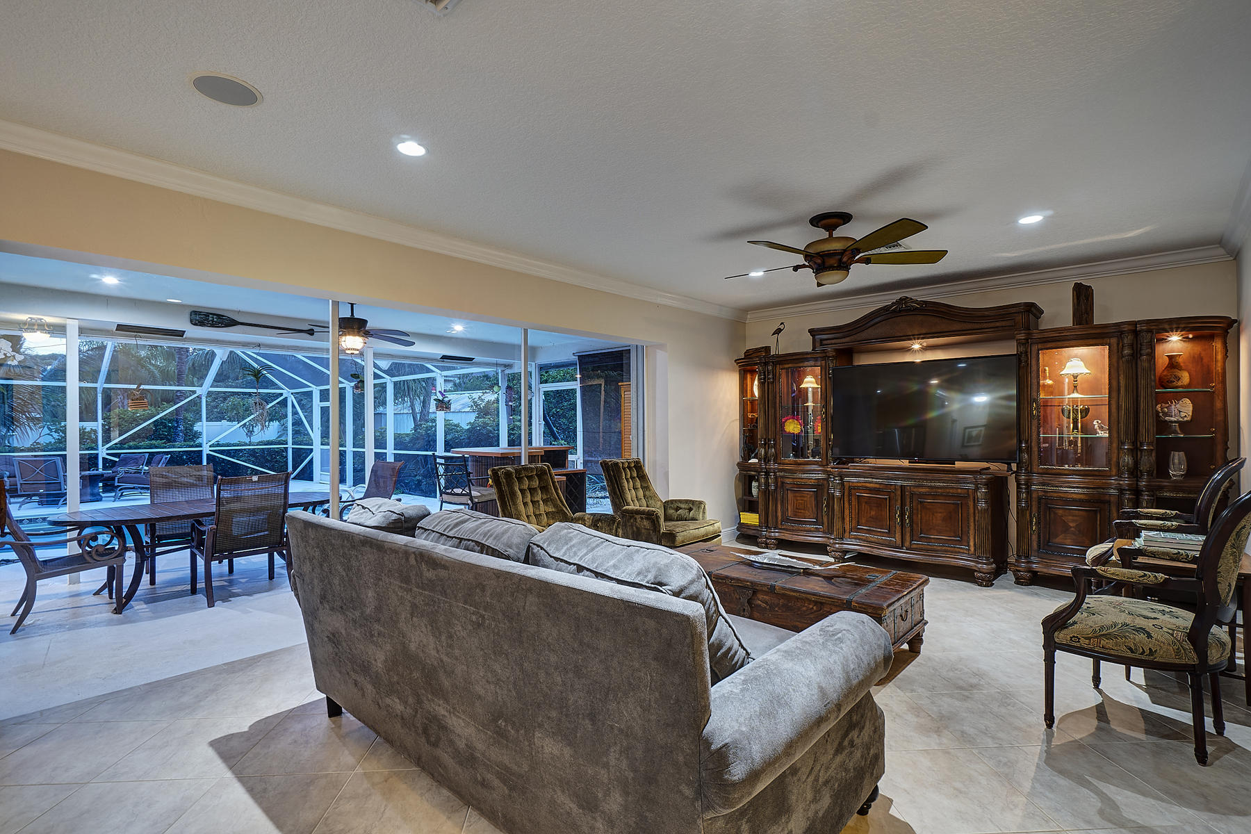 1601 Juana Road Boca Raton, FL 33486 - Photo 12 of 29 Spacious Family Room