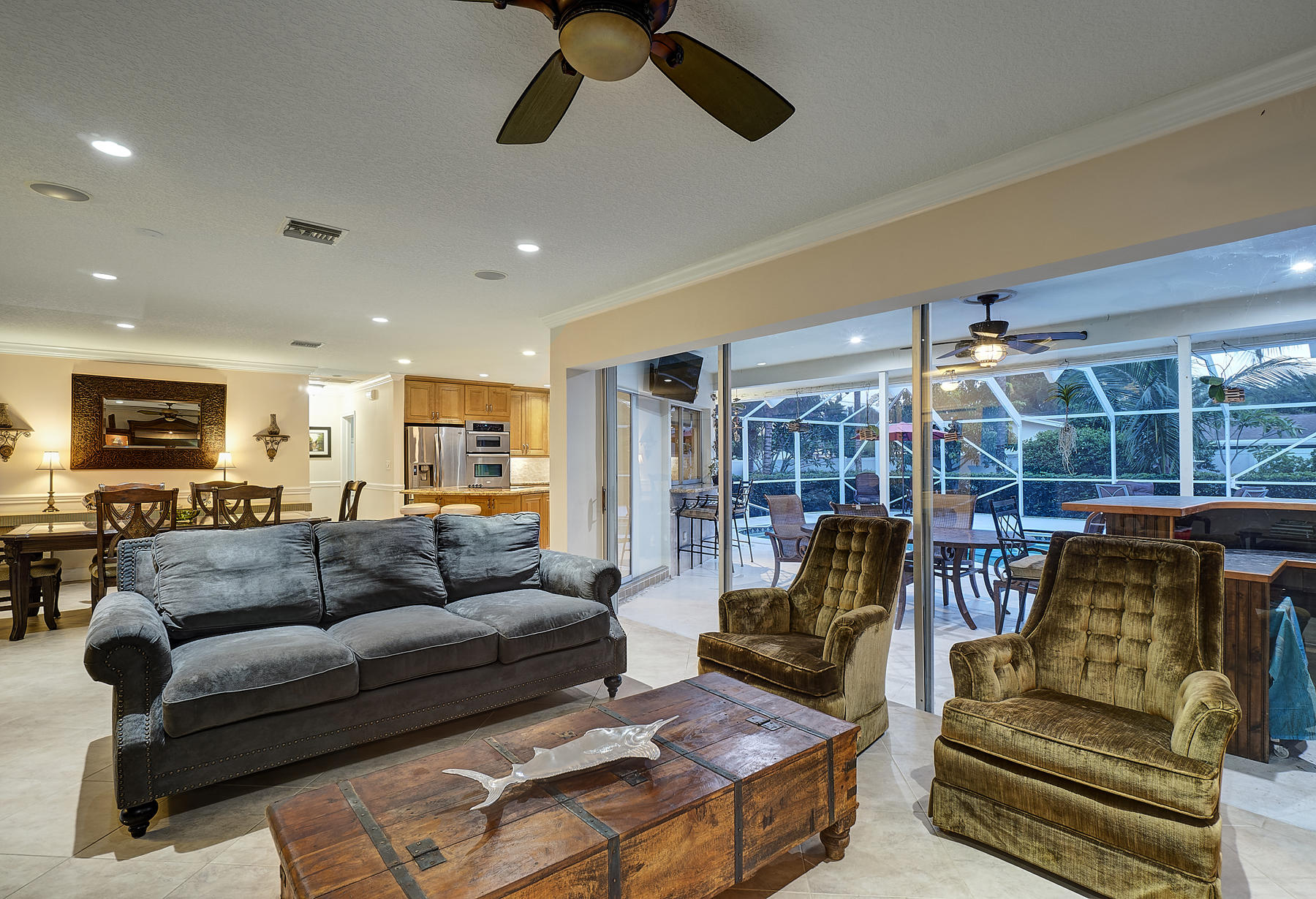 1601 Juana Road Boca Raton, FL 33486 - Photo 13 of 29 Large Family Room