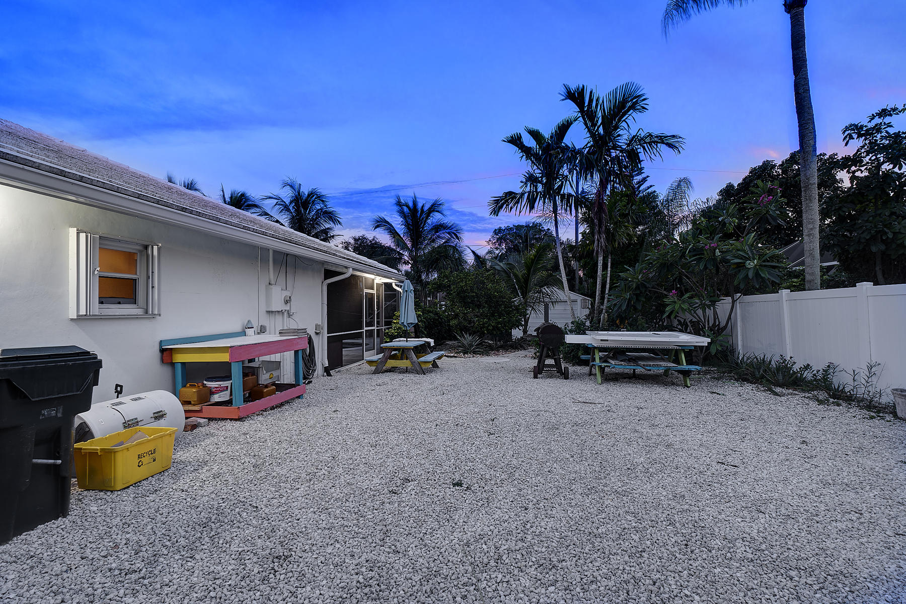 1601 Juana Road Boca Raton, FL 33486 - Photo 22 of 29 Spacious Side Yard!!