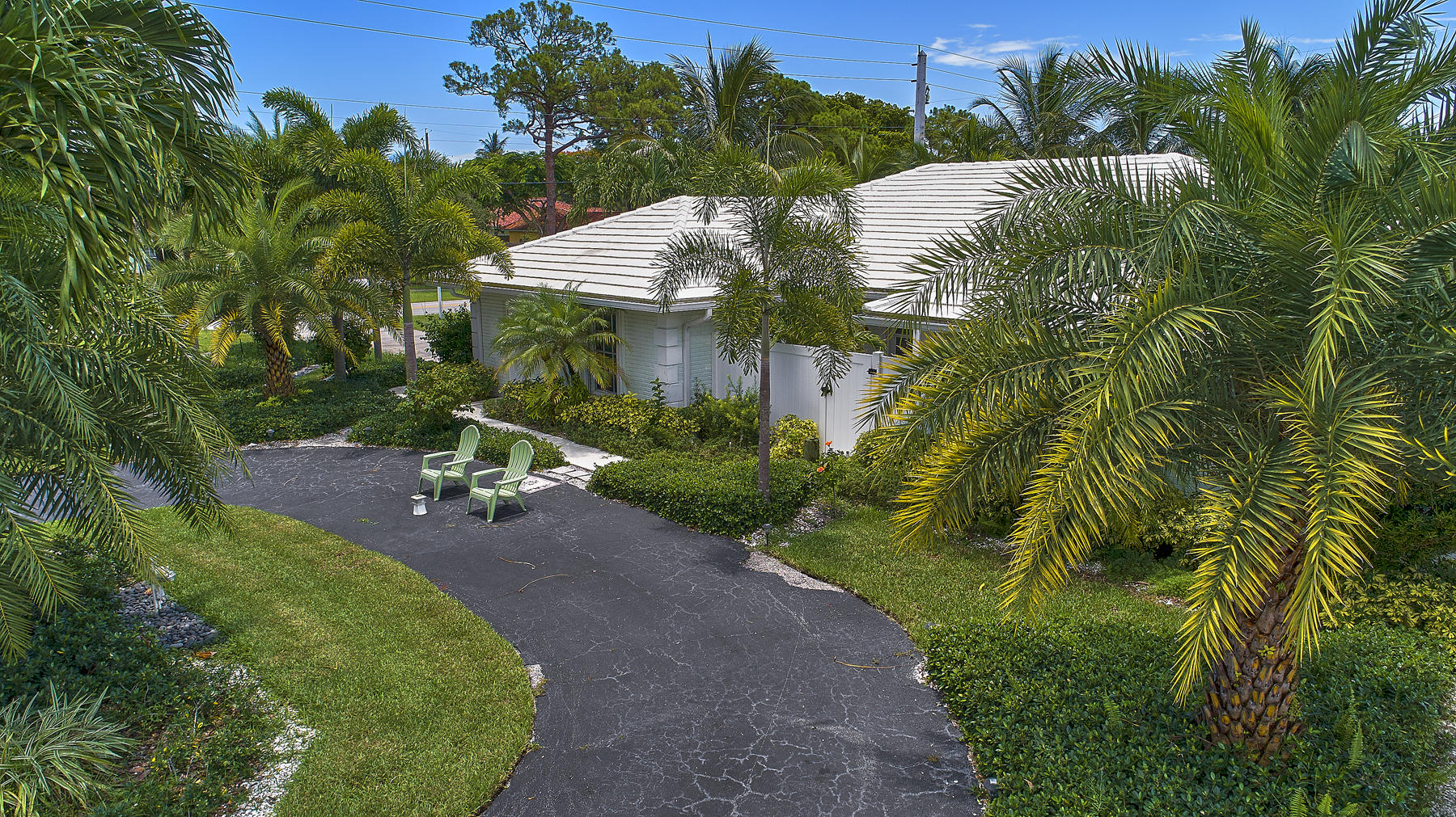 1601 Juana Road Boca Raton, FL 33486 - Photo 29 of 29 Large Circular Driveway