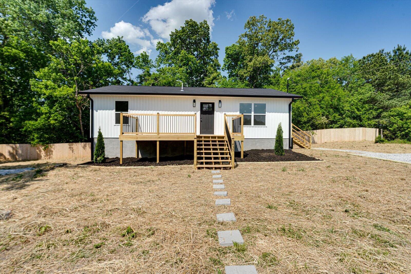 1435 Alley Street Cleveland, TN 37311 - Photo 2 of 32 01-1435 Alley St-1