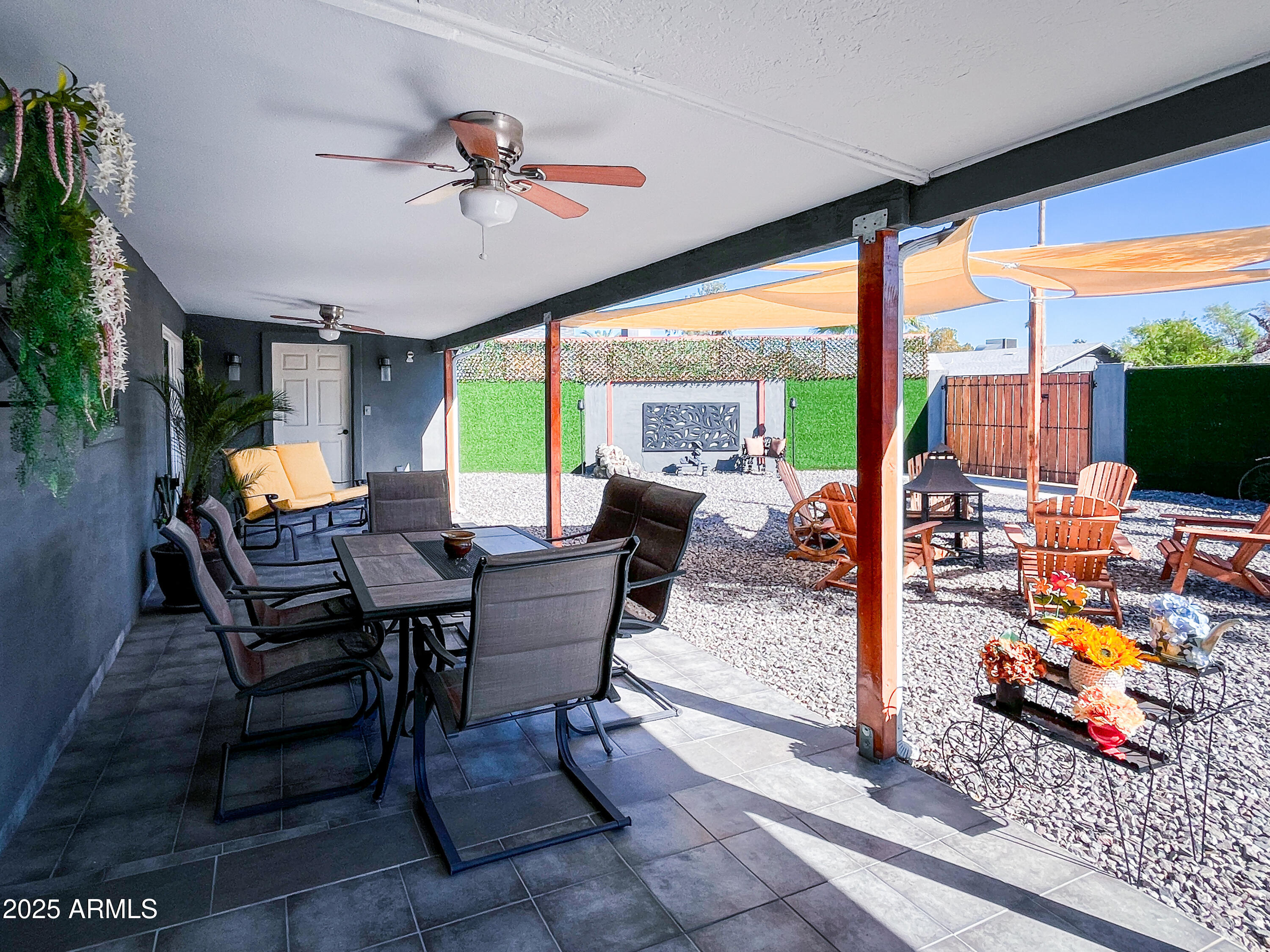 11215 North 37th Avenue Phoenix, AZ 85029 - Photo 41 of 46 a view of a dining room with furniture window and outside view