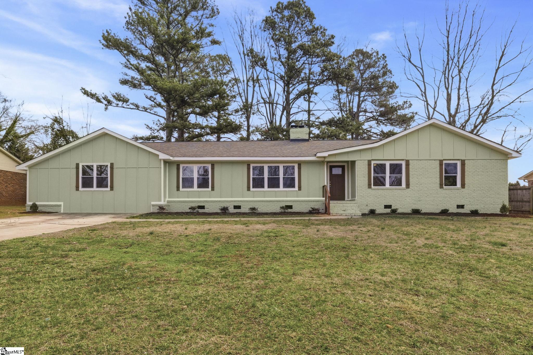 120 Waddell Road Greenville, SC 29609 - Photo 1 of 33