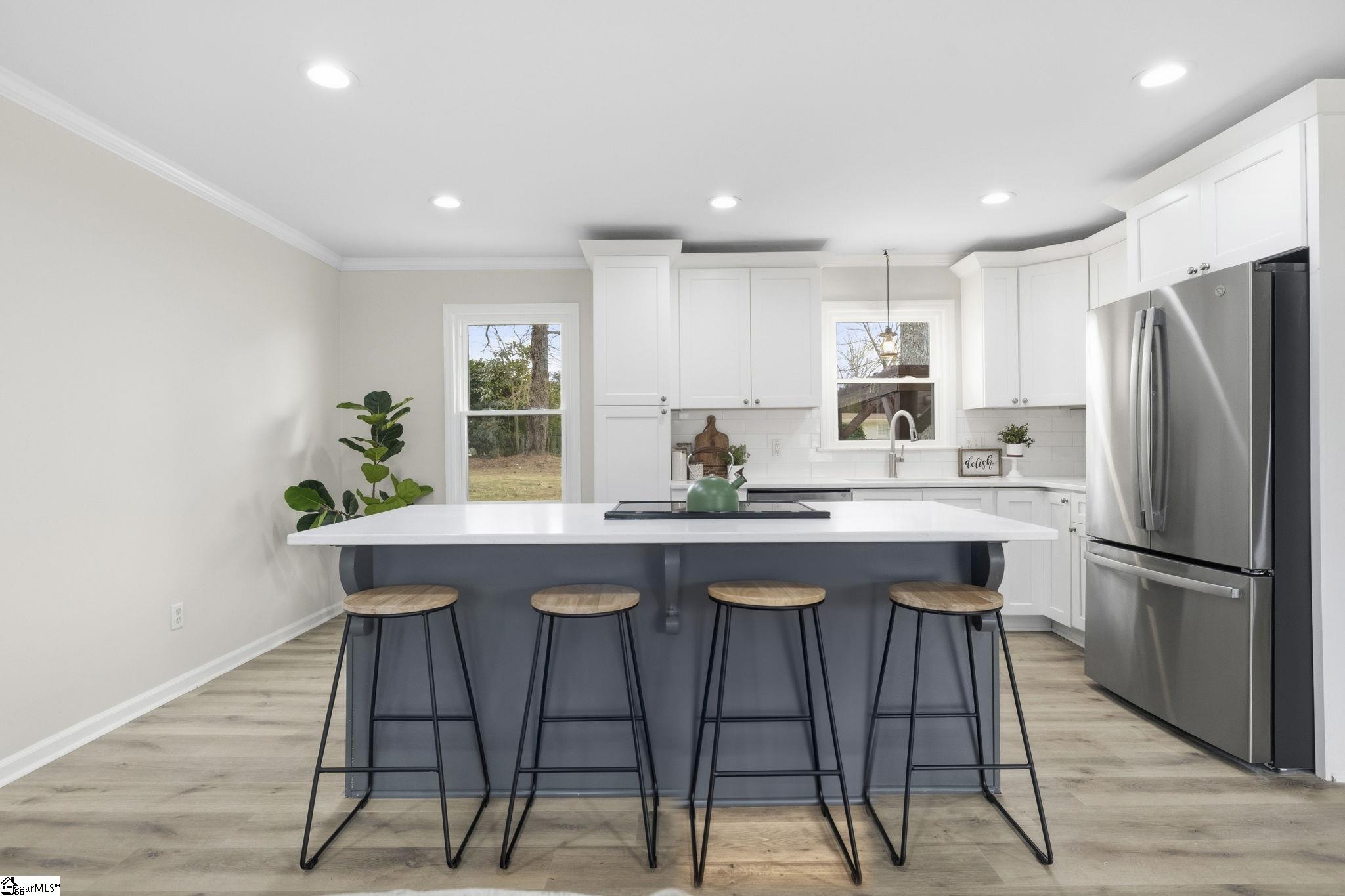 120 Waddell Road Greenville, SC 29609 - Photo 11 of 33