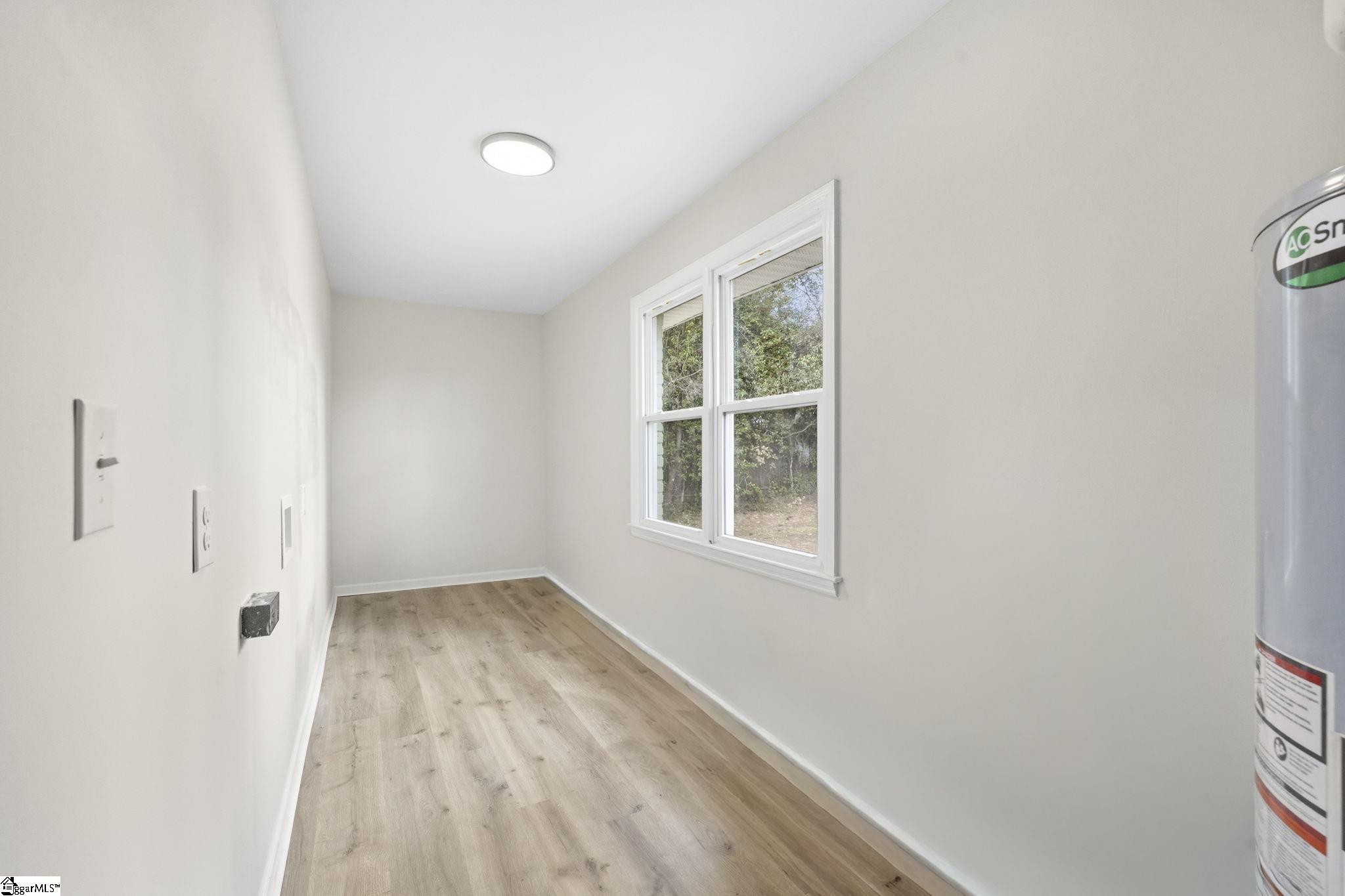 120 Waddell Road Greenville, SC 29609 - Photo 29 of 33