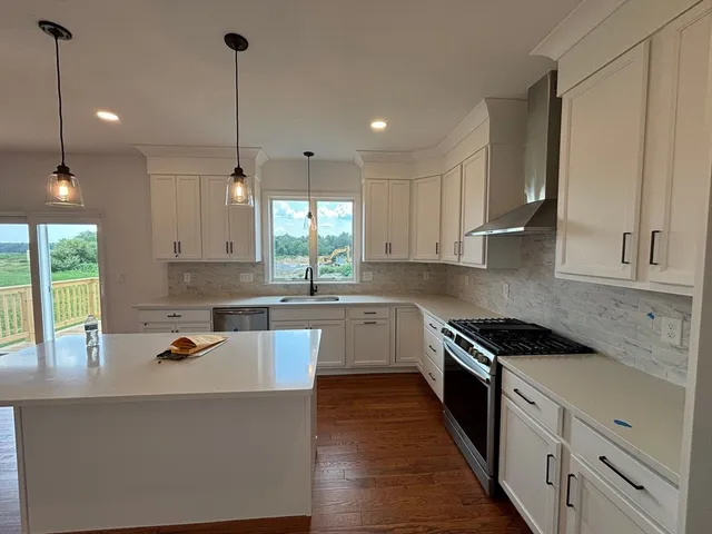 $899,000 | 40 Titicut Street, Unit LOT 46, Bridgewater, MA 02324