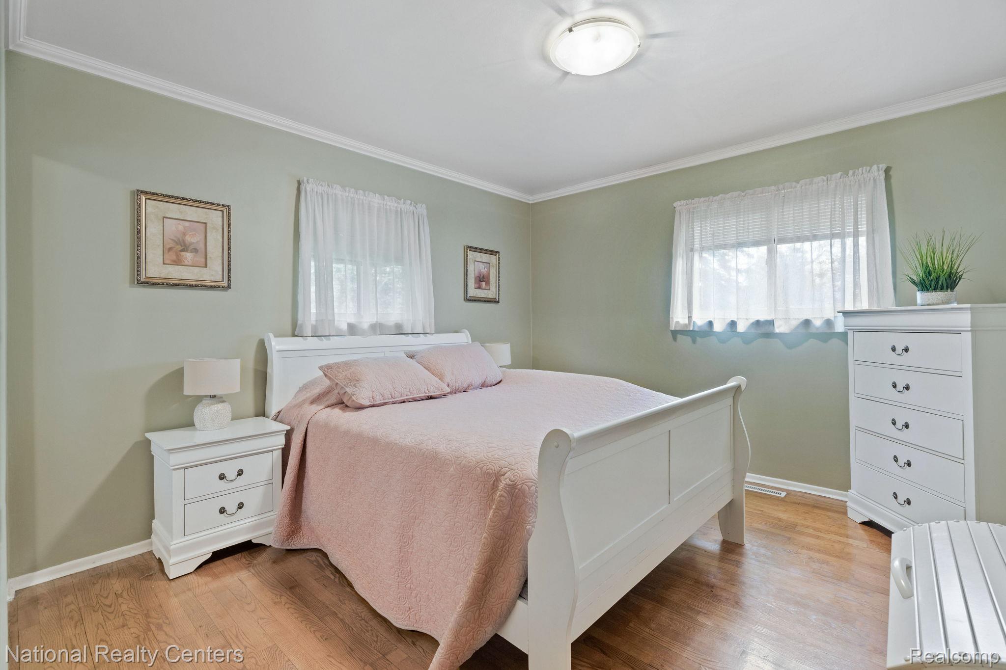 5014 Walker Road Davison, MI 48423 - Photo 21 of 54 Bedroom