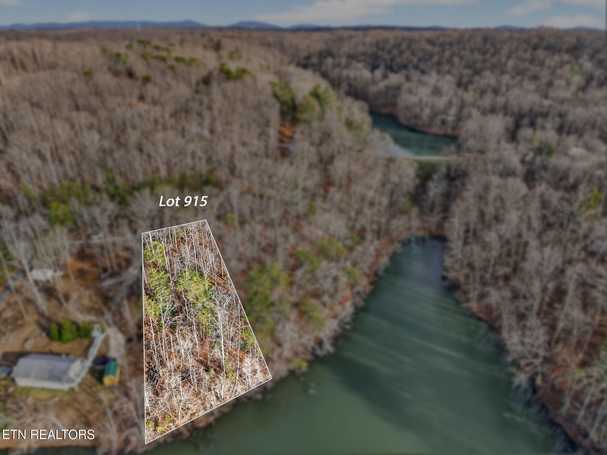 198 Indian Rock Loop Crossville, TN 38572 - Photo 3 of 26