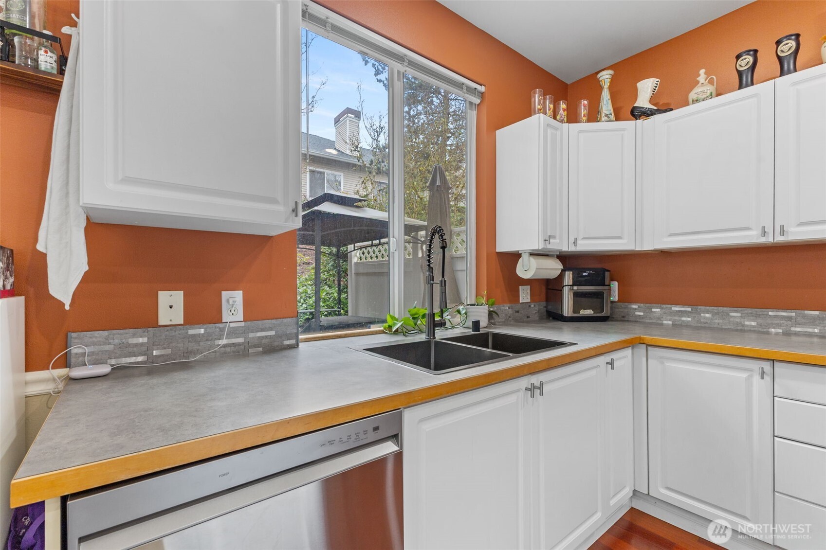 22727 43rd Avenue South, Unit 111 Kent, WA 98032 - Photo 8 of 24