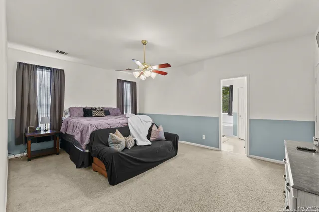 $590,000 | 1411 Farm To Market Road 3161, Floresville, TX 78114