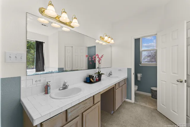 $590,000 | 1411 Farm To Market Road 3161, Floresville, TX 78114